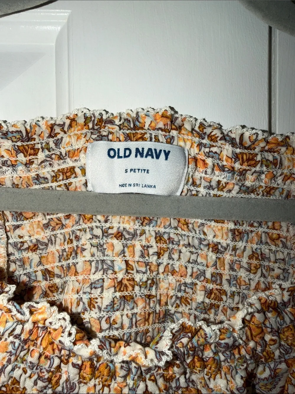 Old Navy lightweight peasant